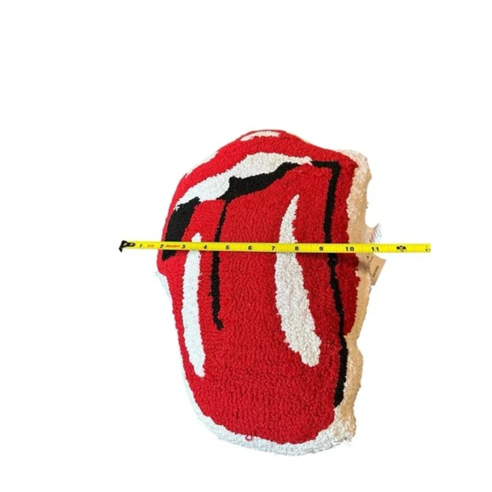NEW throw pillow retro‎ vintage style music lips novelty